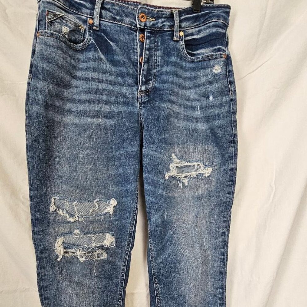 Maurices High-rise distressed cropped jeans